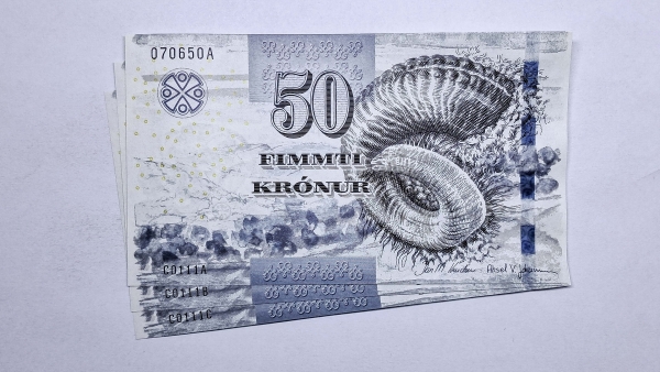 Cédula das Ilhas Faeroe - 50 Kronur - 2001 - 3 Cédulas - P24 - FE