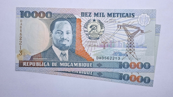 Cédula de Moçambique - 10000 Meticais - 1991 - 2 Cédulas - P137 - Soberbas