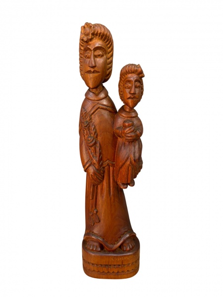 MESTRE CORNÉLIO "Santo Antônio com menino". Escultura talhada em madeira. Mede: 14 x 10 x 53 cm de alt. datada de 2014 e assinada.