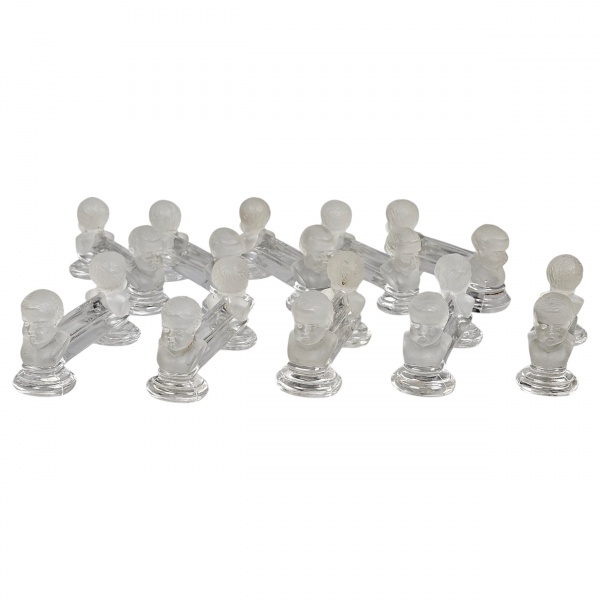 Conjunto de 10 descansos de talheres de cristal Baccarat, decorados com cabeça de querubim com elegante contraste de cristal liso e fosco acetinado, estilo clássico figurativo francês art nouveau tard