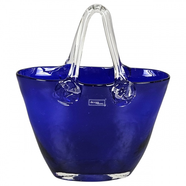 Cesta decorativa ou centro de mesa executado em vidro soprado e moldado, possivelmente Murano. Peça de formato ovoide em profundo tom de azul cobalto sólido, caracterizada pela transparência e pureza