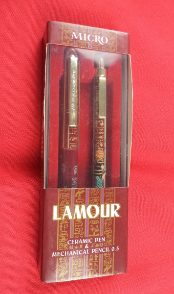 Canetas . Estojo vintage com duas canetas da marca chinesa Hero, foto 5