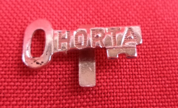 Arte . Miniatura colecionável do veículo blindado militar M548 foto 1