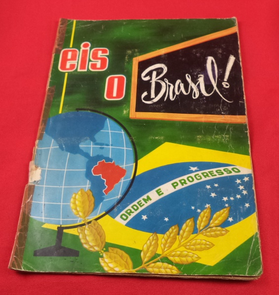 Arte . Alfinete de lapela histórico em formato de mini peneira foto 8
