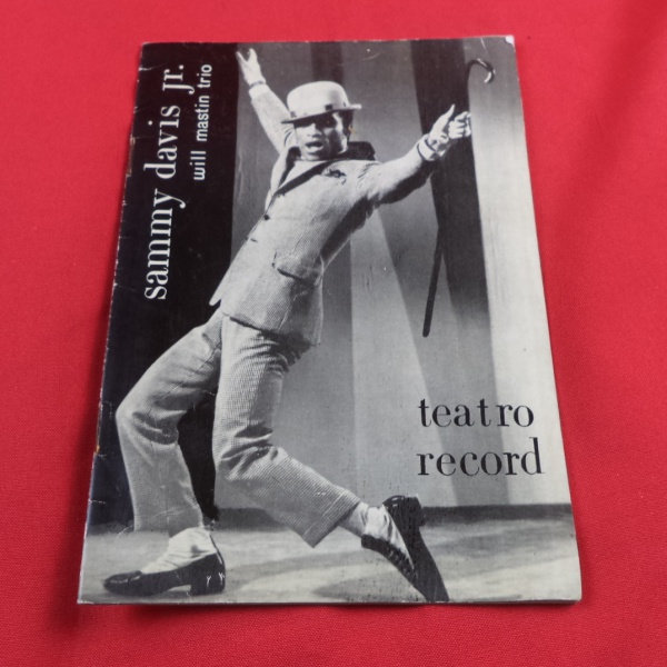 Arte . Programa/opúsculo teatral original da peça Amor sem Des foto 8