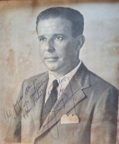 Joias . Fotografia da Princesa Isabel, do Conde dEu  e família foto 2