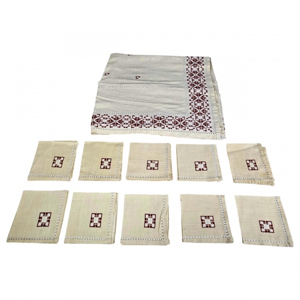 Toalha de mesa vintage de linho bordado em ponto cruz, com 10 guardanapos. 275 x 122 cm.
