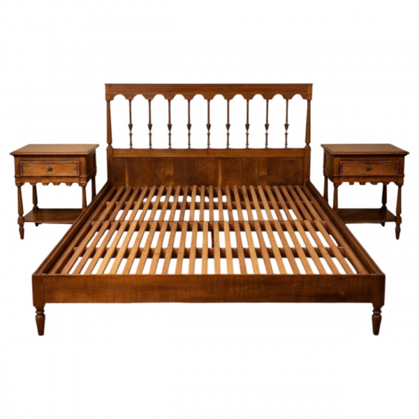 Cama de casal e par de criados mudos em estilo colonial em madeira nobre torneada, Brasil, século XX.