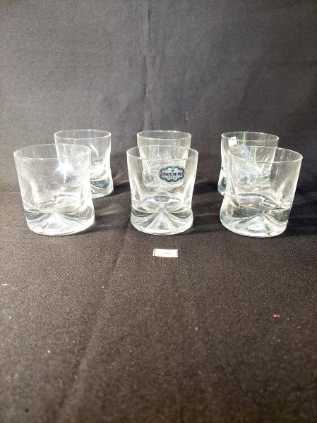 Lote 21 (INV)070- JOGO DE 6 COPOS DE APERITIVO EM DEMICRISTAL, MARCADO MULTICRISTAL, ... Valor inici