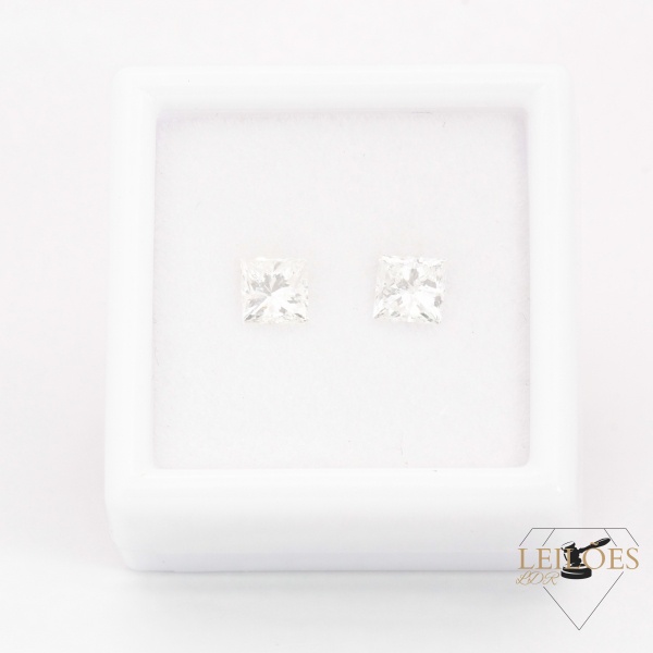 Joias . 2 Diamantes Aprox. 46 Pontos Cada (0,93 CT), Qualidade SI1-I1, Cor K-L , Lap. ...