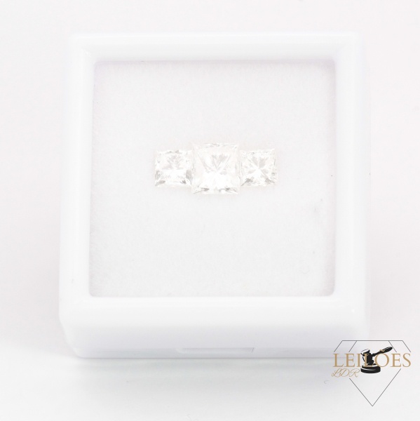 Joias . 3 Diamantes Aprox. (1,17Cts Total), Qualidade VS1-SI3, Cor L-M , Lap. Princess. ...