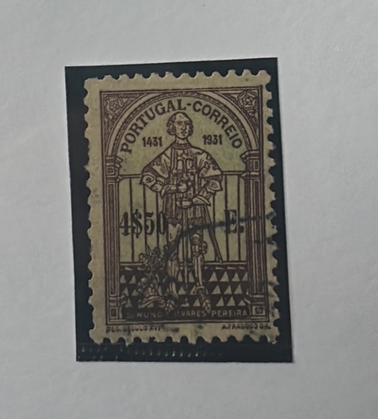 Joias . Portugal - Ano 1931 - Nº556 - Yvert 30 Euros - Dente Cu foto 1