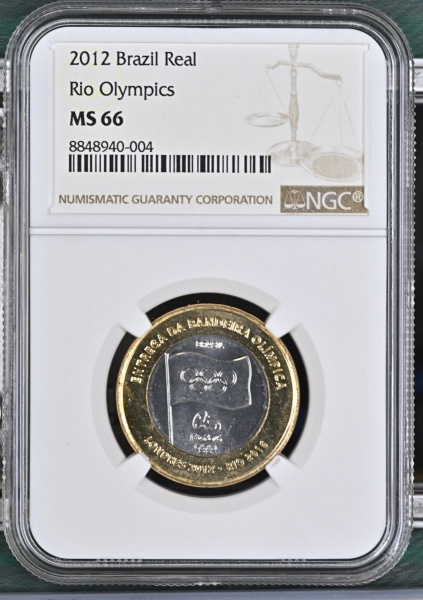 MOEDA DO BRASIL 1 REAL 2012 RIO OLYMPICS (ENTREGA DA BANDEIRA OLÍMPICA) NGC MS 66..FLOR DE CUNHO EXCEPCIONAL!!!