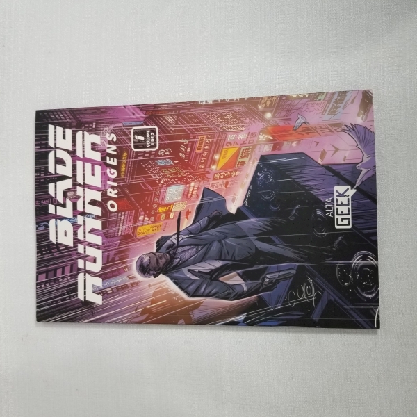 Livro BLADE RUNNER Origens ( vol. 1 de 3). Caso as informações descritas neste lote não sejam suficientes para sanar suas dúvidas, mande um WhatsApp para (11) 91264-3806 ou envie um e-mail para contat