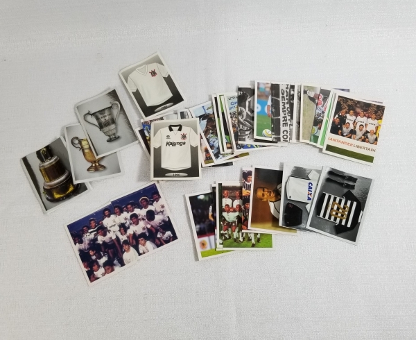 Figurinhas Corinthians Panini (variação 1). Caso as informações descritas neste lote não sejam suficientes para sanar suas dúvidas, mande um WhatsApp para (11) 91264-3806 ou envie um e-mail para conta