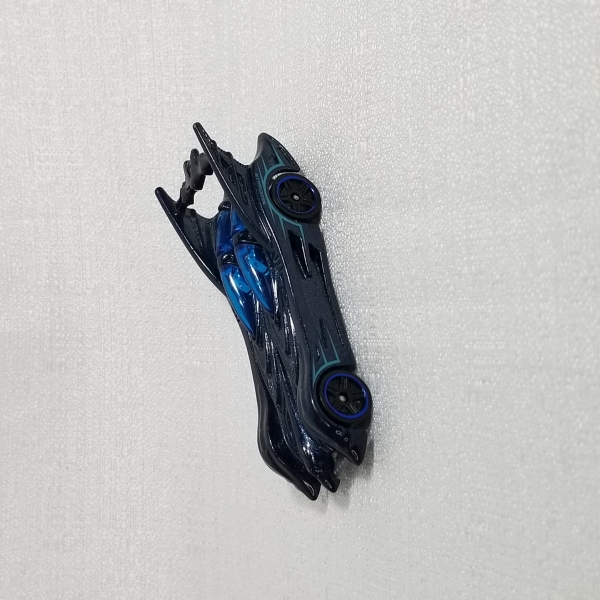 Hot Wheels Batmobile (variação 1) loose em perfeito estado. Caso as informações descritas neste lote não sejam suficientes para sanar suas dúvidas, mande um WhatsApp para (11) 91264-3806 ou envie um e