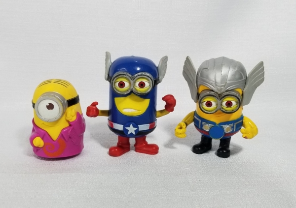 Brinquedos Minions. Caso as informações descritas neste lote não sejam suficientes para sanar suas dúvidas, mande um WhatsApp para (11) 91264-3806 ou envie um e-mail para contato@retroversoleiloes.com