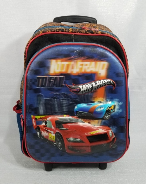 Mochila Hot Wheels usada. Caso as informações descritas neste lote não sejam suficientes para sanar suas dúvidas, mande um WhatsApp para (11) 91264-3806 ou envie um e-mail para contato@retroversoleilo