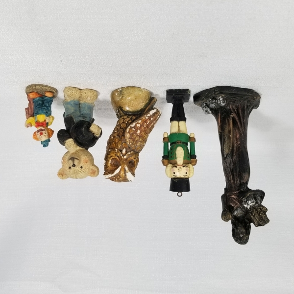 Itens de coleção antigos resina. Caso as informações descritas neste lote não sejam suficientes para sanar suas dúvidas, mande um WhatsApp para (11) 91264-3806 ou envie um e-mail para contato@retrover