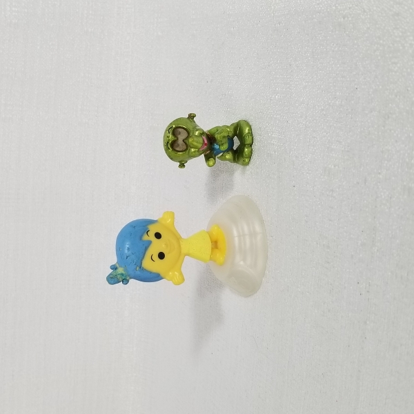 Brinquedos sortidos (variação R4). Caso as informações descritas neste lote não sejam suficientes para sanar suas dúvidas, mande um WhatsApp para (11) 91264-3806 ou envie um e-mail para contato@retrov