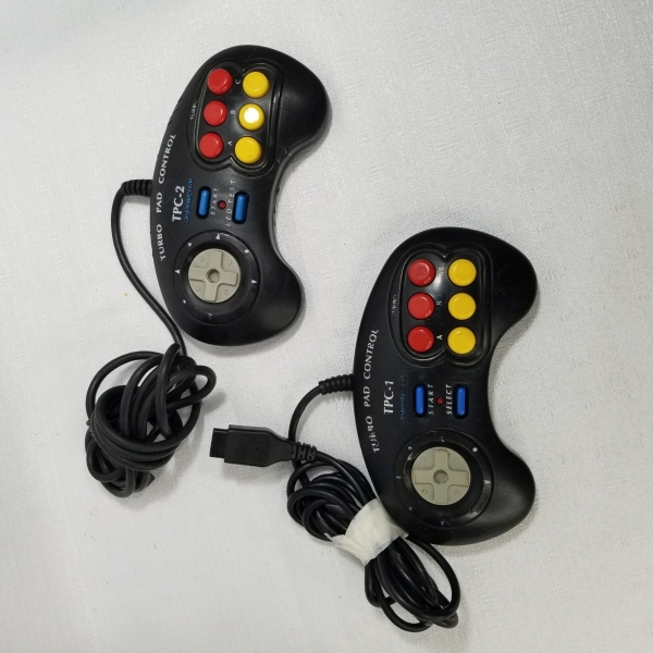 Controles Dynacom Turbo Pad Control (sem teste). Caso as informações descritas neste lote não sejam suficientes para sanar suas dúvidas, mande um WhatsApp para (11) 91264-3806 ou envie um e-mail para