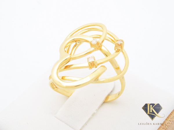 VIVARA - Anel em Ouro Amarelo 18K com Diamantes, Aro 15, peso de 3.4 gramas. Acompanha Certificado de Garantia Leilões Karmel.