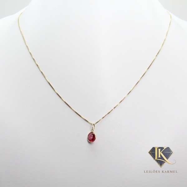 Colar + Pingente Redondo em Ouro Amarelo 18K com Zircônia, 45cm de comprimento, Peso de 2.1 gr. Acompanha Certificado de Garantia Leilões Karmel.