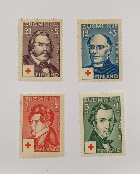Finlândia - num 334/7 - novos - com marca de charneira - pontos de óxido