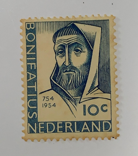 Holanda - num 623 - novo - com marca de charneira e leves pontos de óxido