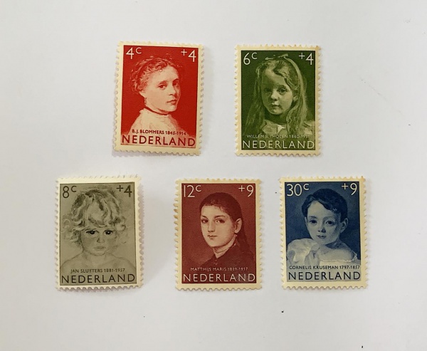 Holanda - num 680/4 - novos - mint NH - leves pontos de óxido