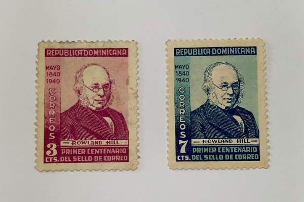 Rep Dominicana - num 334/5 - novos - com marca de charneira e leves pontos de óxido