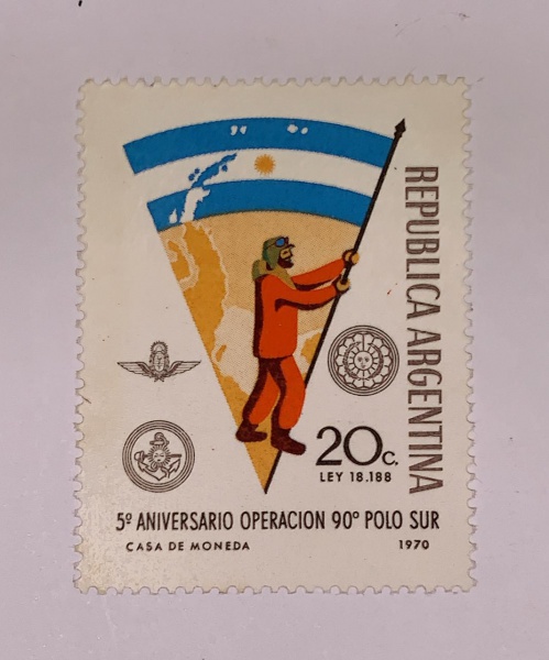 Argentina - num 880 - novo - mint NH - leves pontos de óxido