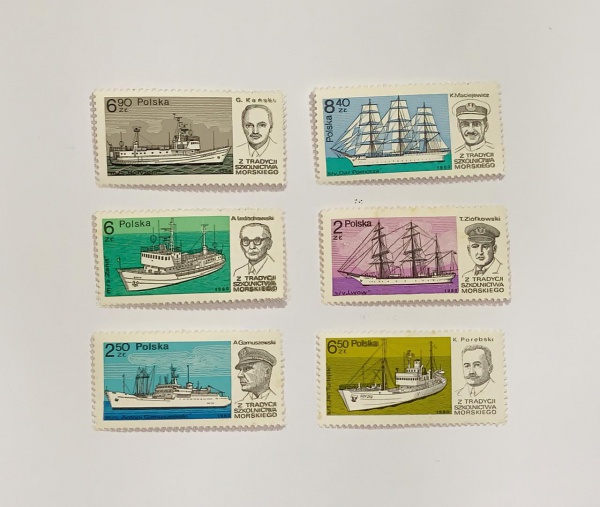 Polônia - num 2517/22 - novos - mint NH - leves pontos de óxido
