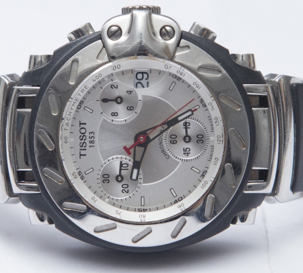 RELÓGIO TISSOT T-RACE JUNIOR CHRONOGRAPH. TAMANHO: 35MM. MOVIMENTO: QUARTZ SUÍÇO. CAIXA: EM AÇO. OS RELÓGIOS SÃO VENDIDOS NO ESTADO DE CONSERVAÇÃO QUE SE ENCONTRA. SÃO RELÓGIOS USADOS ONDE É POSSÍVEL