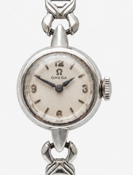 RELÓGIO OMEGA VINTAGE DE COQUETEL LADY DOS ANOS 50. TAMANHO: 16MM. MOVIMENTO: CORDA MANUAL. OS RELÓGIOS SÃO VENDIDOS NO ESTADO DE CONSERVAÇÃO QUE SE ENCONTRA. SÃO RELÓGIOS USADOS ONDE É POSSÍVEL VERIF