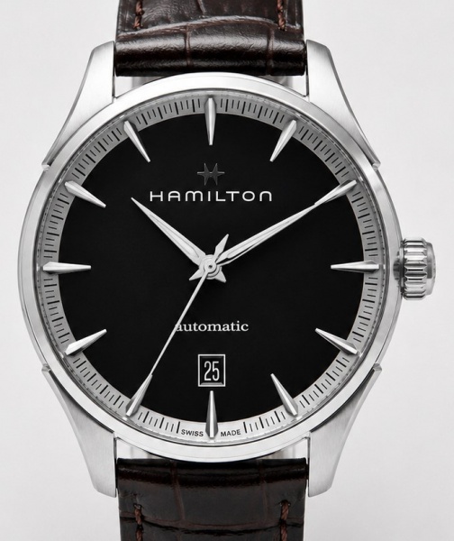 RELÓGIO HAMILTON JAZZMASTER. TAMANHO: 39MM. MOVIMENTO: AUTOMÁTICO. CAIXA: EM AÇO. OS RELÓGIOS SÃO VENDIDOS NO ESTADO DE CONSERVAÇÃO QUE SE ENCONTRA. SÃO RELÓGIOS USADOS ONDE É POSSÍVEL VERIFICAR DETAL