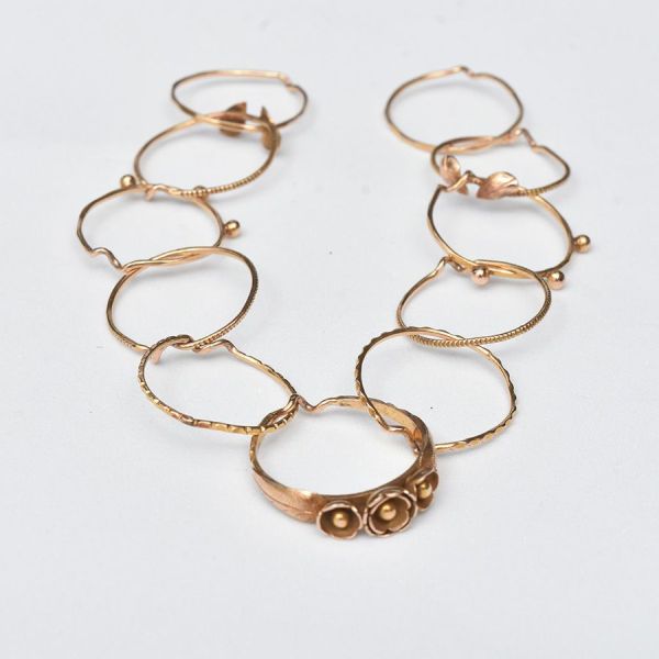 Staking rings - Conjunto de anéis em ouro amarelo 14 k, de mpdelos variados. Aro 17. Peso 6,6 g.