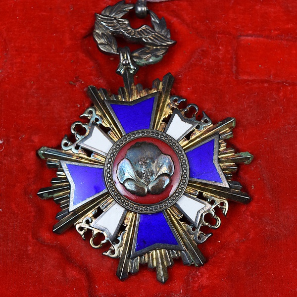 COMENDA DA CLASSE DA ORDEM DO MÉRITO CIVIL DA COREIA DO SUL - Medalha Dongbaek - Condecoração condedida pelo Presidente da Coreia do Sul a cidadãos ou estrangeiros, por serviços de grande relevância n