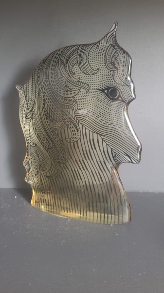 PALATNIK- CAVALO-ESCULTURA DE ACRILICO- 20 ALT X 14 LARG