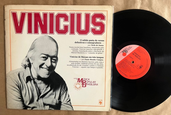 LP: Artista: Vinicius de Moraes / Album: História da Musica Popular Brasileira - Abril | Selo: Abril Cultural - Polygram | Cód: s/nCapa (VG): Muito Bom: marcas superficiais, com detalhes visuais; pode