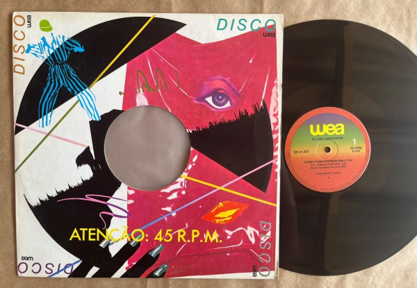 LP/ Single Artista: Flyng Brothers / Album: Theme from superman | Selo: WEA | Cód: BR 21 007 - Prensagem FrançaCapa (VG +): Muito bom: pode conter sinais leves de manuseio.Vinil (VG +): Vinil em muito