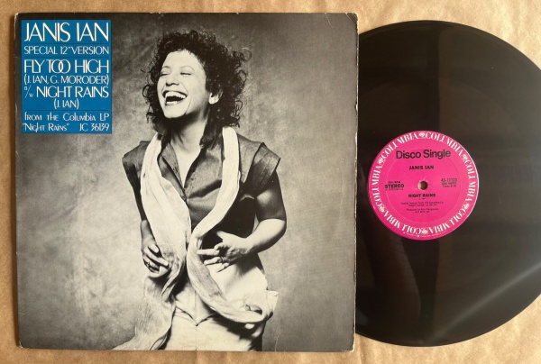 LP/ Single Artista: Janis Iam / Album: Fly too high | Selo: Columbia | Cód: 43-11123 - Prensagem USACapa (VG): Muito Bom: marcas superficiais, com detalhes visuais; pode conter leve rasura como um nom