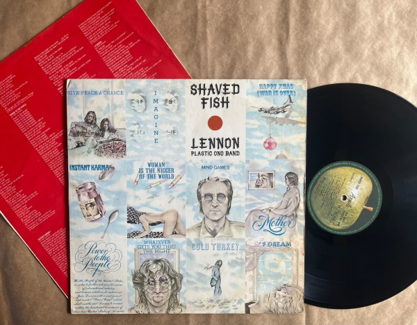 LP: Artista: John Lennon / Plastic ono band / Album: Shaved fish | Selo: Apple Records | Cód: 31C 066 05897Capa (VG): Muito Bom: marcas superficiais, com detalhes visuais; pode conter leve rasura como