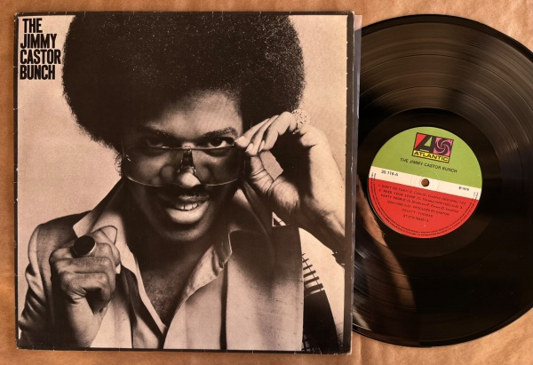 LP: Artista: The Jimmy Castor Bunch / Album: The Jimmy Castor Bunch | Selo: Atlantic | Cód: 30 116Capa (VG): Muito Bom: marcas superficiais, com detalhes visuais; pode conter leve rasura como um nome.