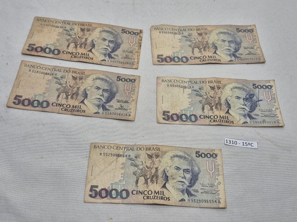 Lote de 5 cédulas de 5.000 Cruzeiro - Carlos Gomes - 90/94.