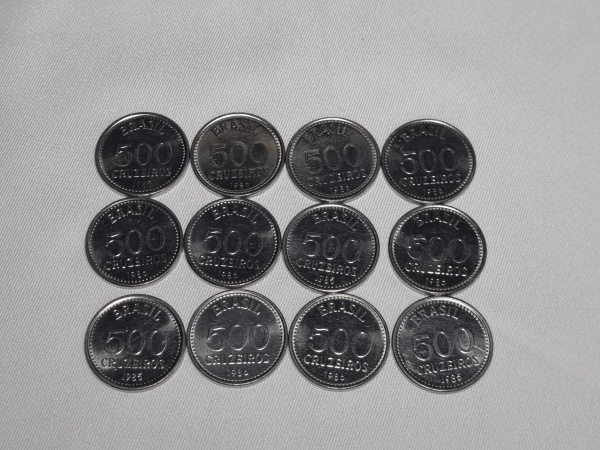 Brasil - 12 Moedas de 500 cruzeiros, datado de 1985 e 1986, período Cruzeiro (1942-1986).