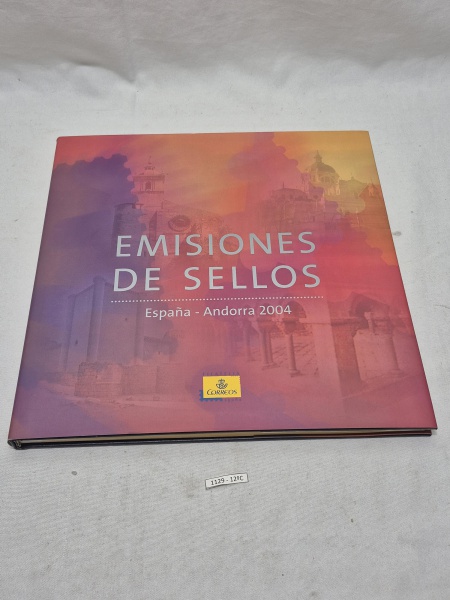 Livro oficial dos Correios com selos da Espanha e Andorra 2004.