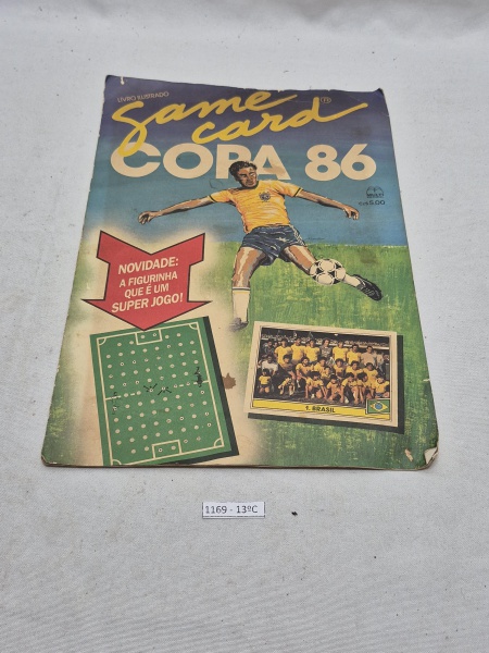 Álbum de Figurinhas Game Card Copa 86 - Livro Ilustrado Vintage. Incompleto.