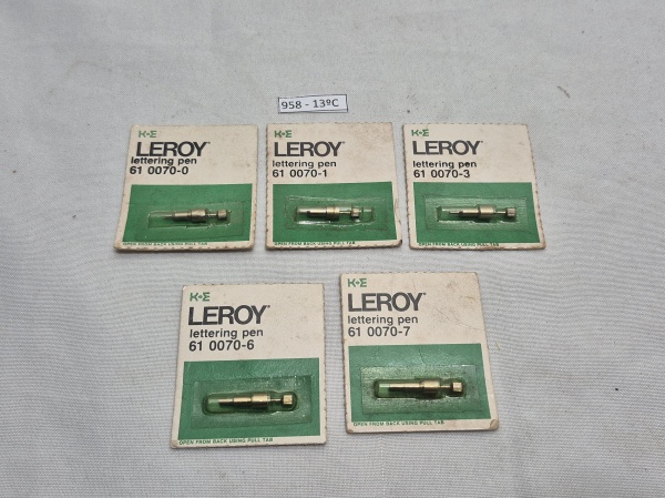 Lote de 5 penas vintage de normógrafo da marca Leroy, medidas diversas.