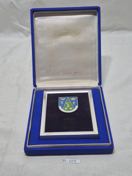 MILITARIA - Mini Quadro de Homenagem do Centro de Medicina Aeroespacial. Medindo 12,5cm x 10,5cm.